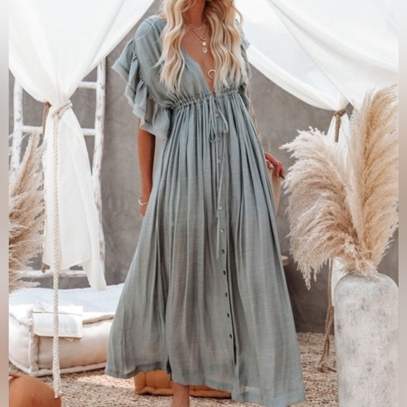 Chic Gray Maxi Dress with Ruffle Sleeves - Picture 1 of 7